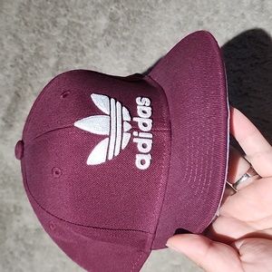 Youth burgundy Adidas hat